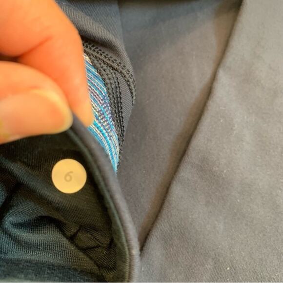 Lululemon Navy Blue Wunder Under Cropped Leggings - Picture 8 of 10